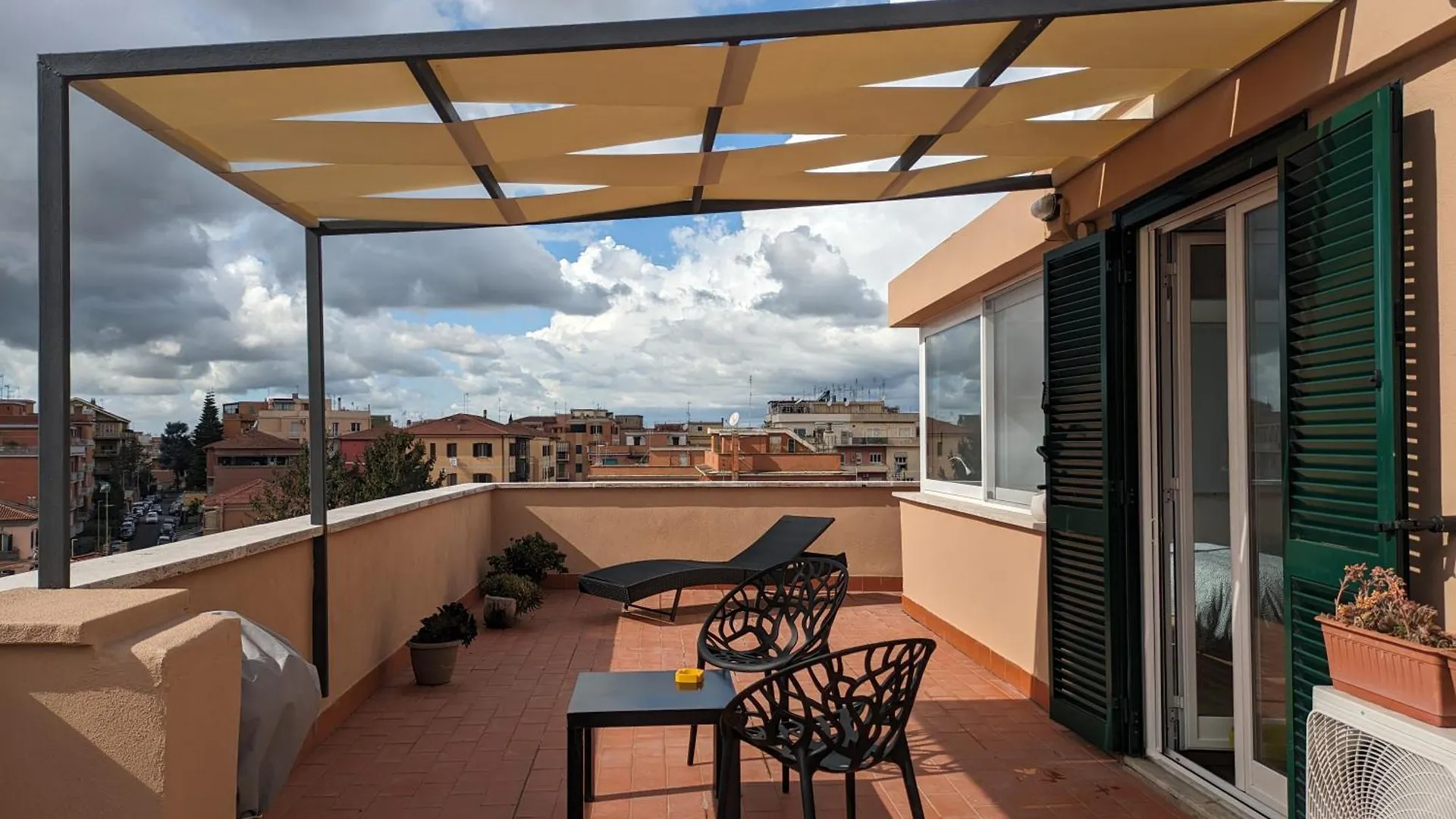 Casetta Sole, Superattico Con Terrazzo Vicino San Pietro, New Roma Appartamento