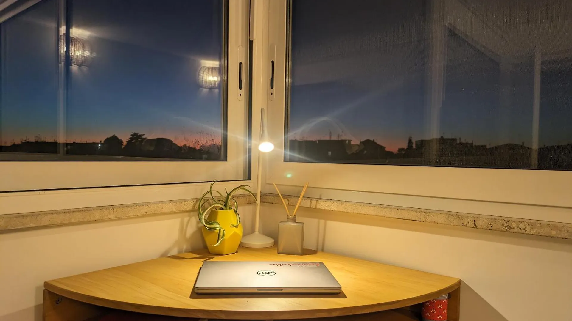 Casetta Sole, Superattico Con Terrazzo Vicino San Pietro, New Rzym Apartament
